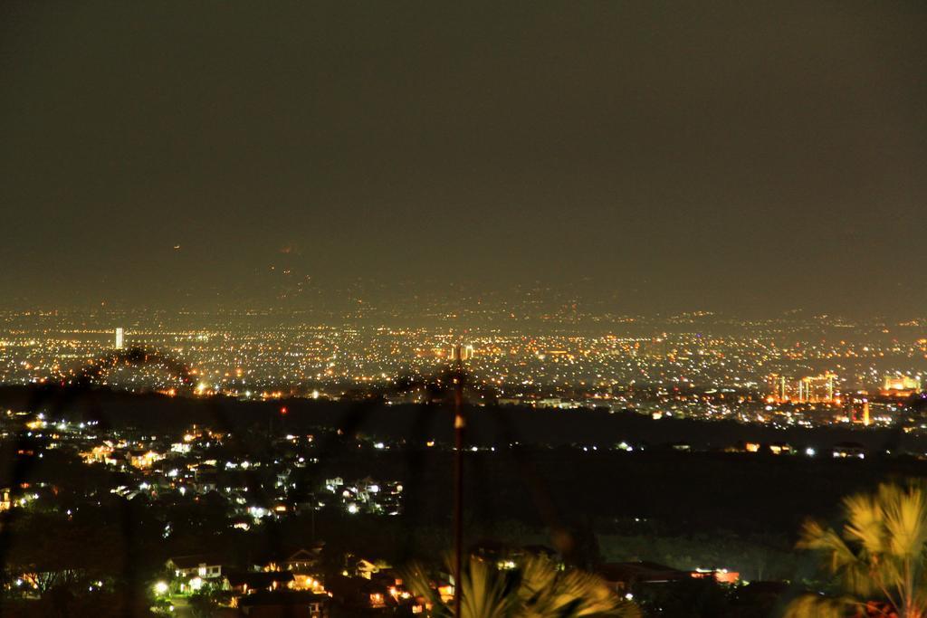 Sentra Inn Bandung Dış mekan fotoğraf