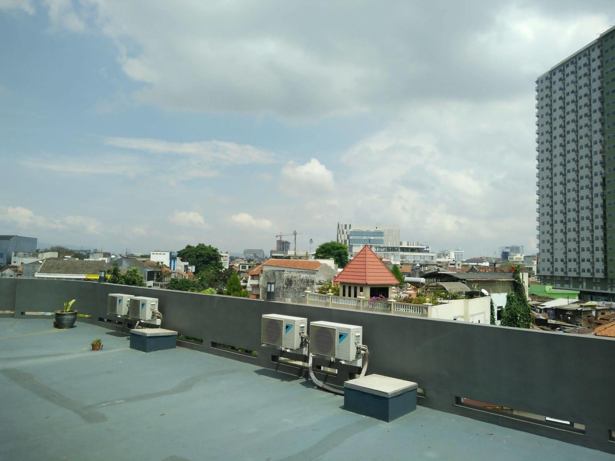Sentra Inn Bandung Dış mekan fotoğraf